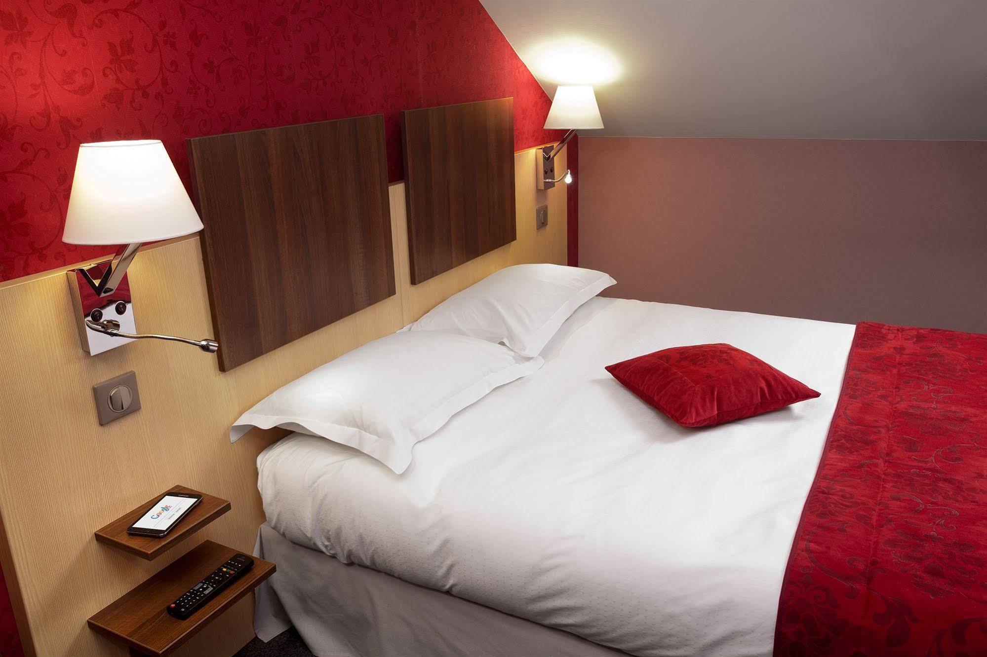 Hotel Arverna Vichy - Clt'Hotel Zewnętrze zdjęcie