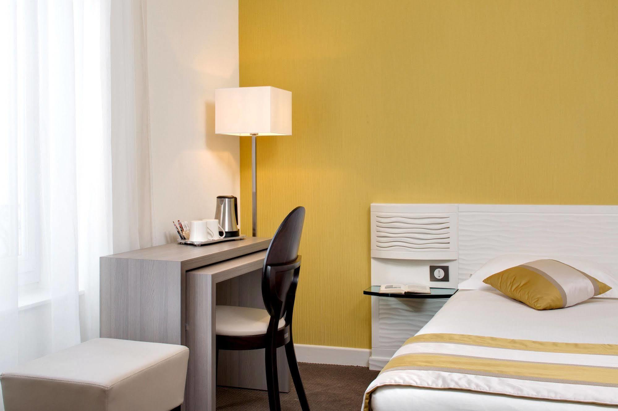 Hotel Arverna Vichy - Clt'Hotel Zewnętrze zdjęcie